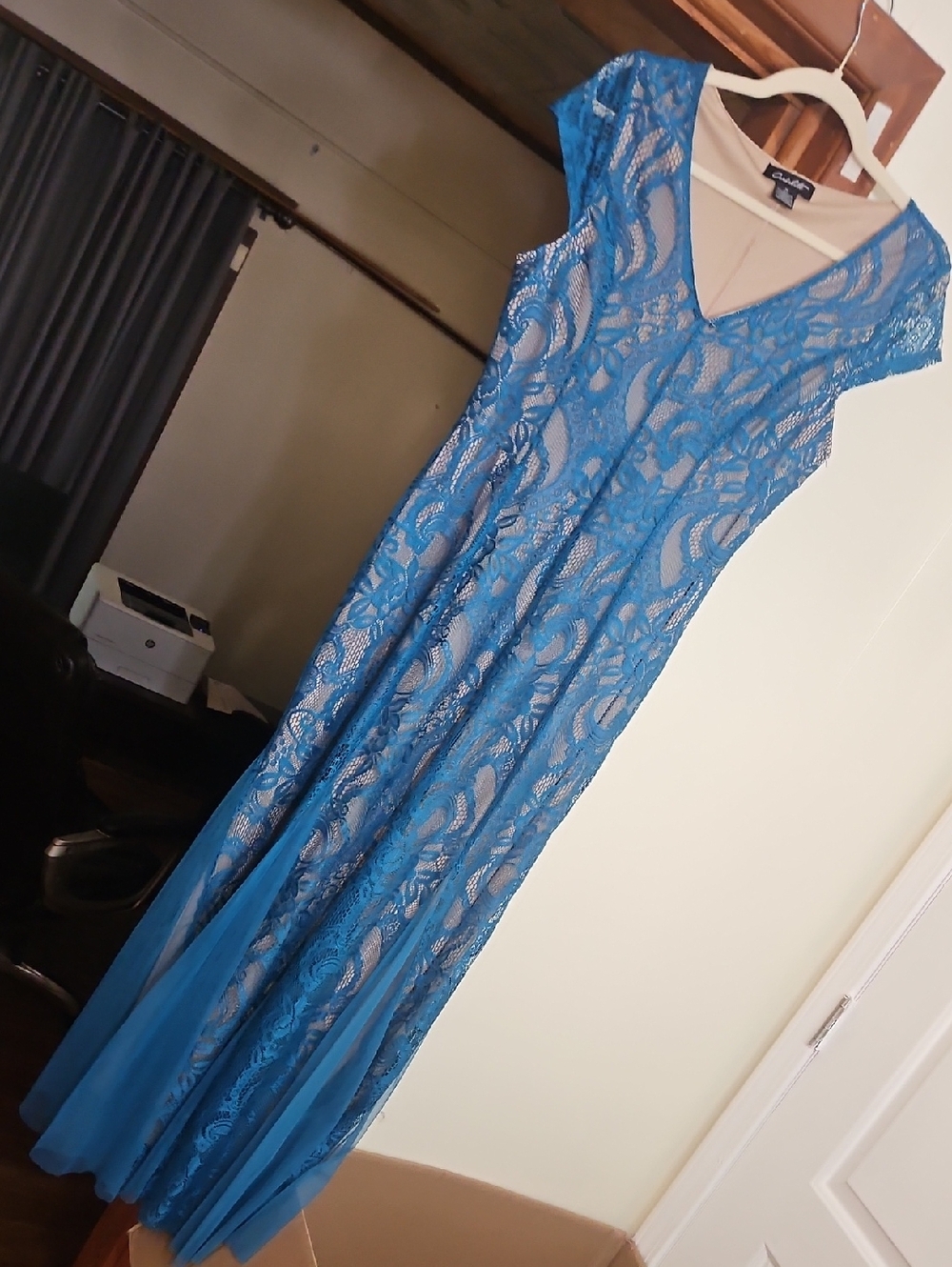 Candalite Lace Dress - Stunning